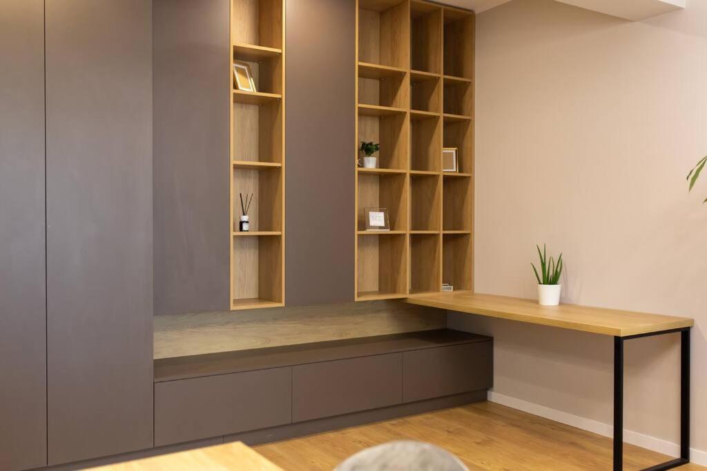 Elegant 2 Bedroom Retreat Βουκουρέστι Εξωτερικό φωτογραφία